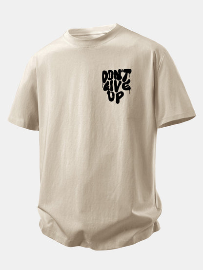 Camiseta de algodão com estampa “Nunca Desista” e corte confortável