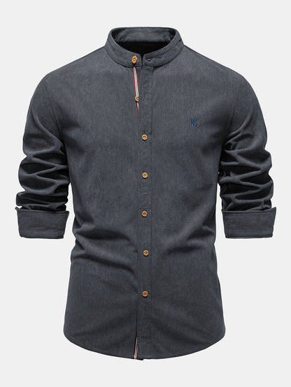 Camisa de veludo cotelê de manga longa com gola alta