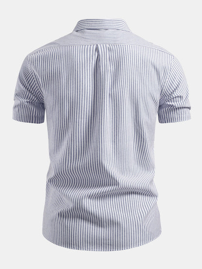 Camisa de algodão listrada com botões