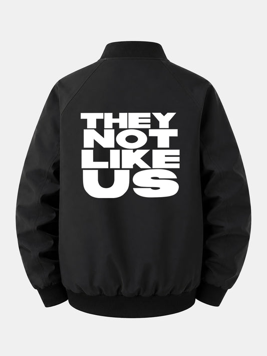 Jaqueta bomber de corte relaxado com zíper e estampa “They Not Like Us”