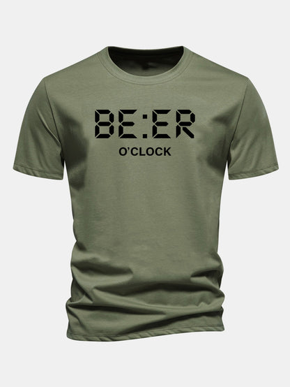 Camiseta de algodão com estampa Beer O'Clock, corte regular