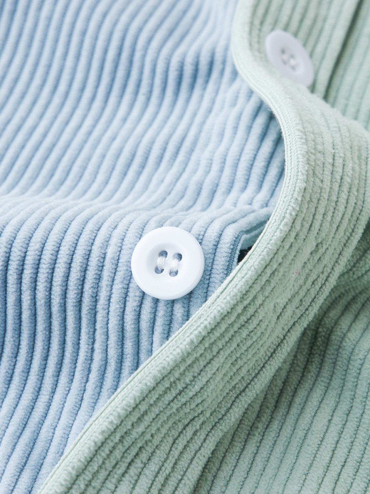 Camisa de veludo cotelê com blocos de cores