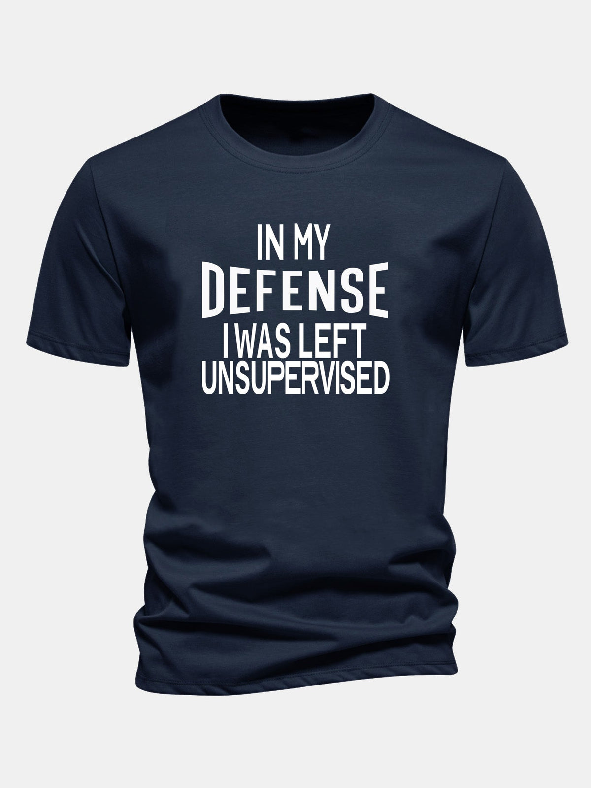 Camiseta de algodão com estampa “Em minha defesa, fui deixado sem supervisão”, corte regular