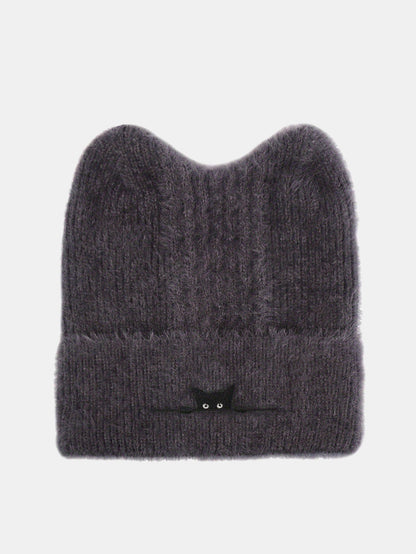 Gorro de pelúcia espessa com orelhas de gato e gato preto bordado