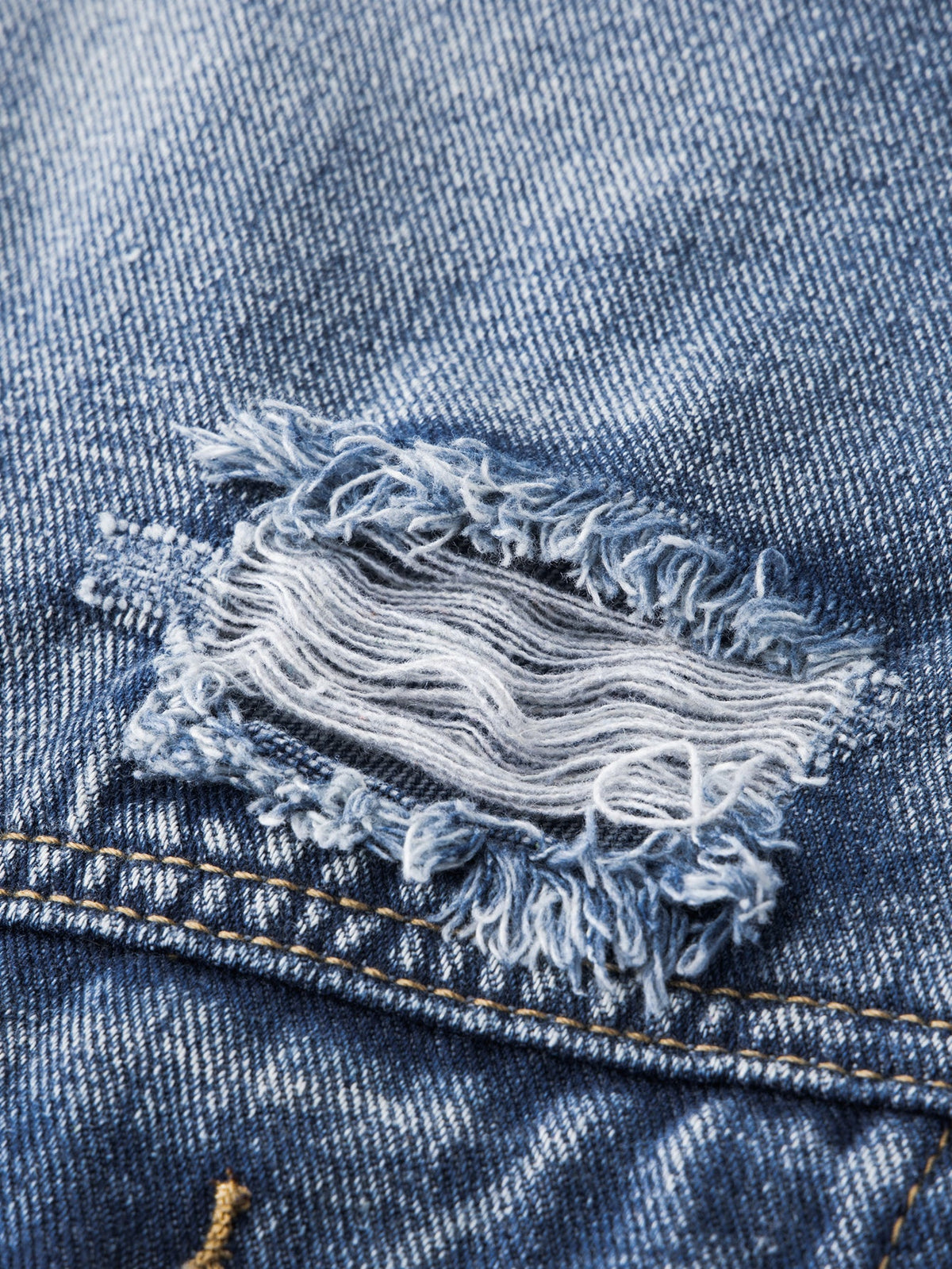 Jaqueta jeans lavada desgastada com respingos de tinta