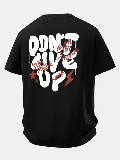Camiseta de algodão com estampa “Nunca Desista” e corte confortável