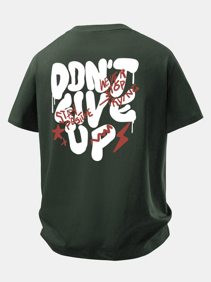 Camiseta de algodão com estampa “Nunca Desista” e corte confortável