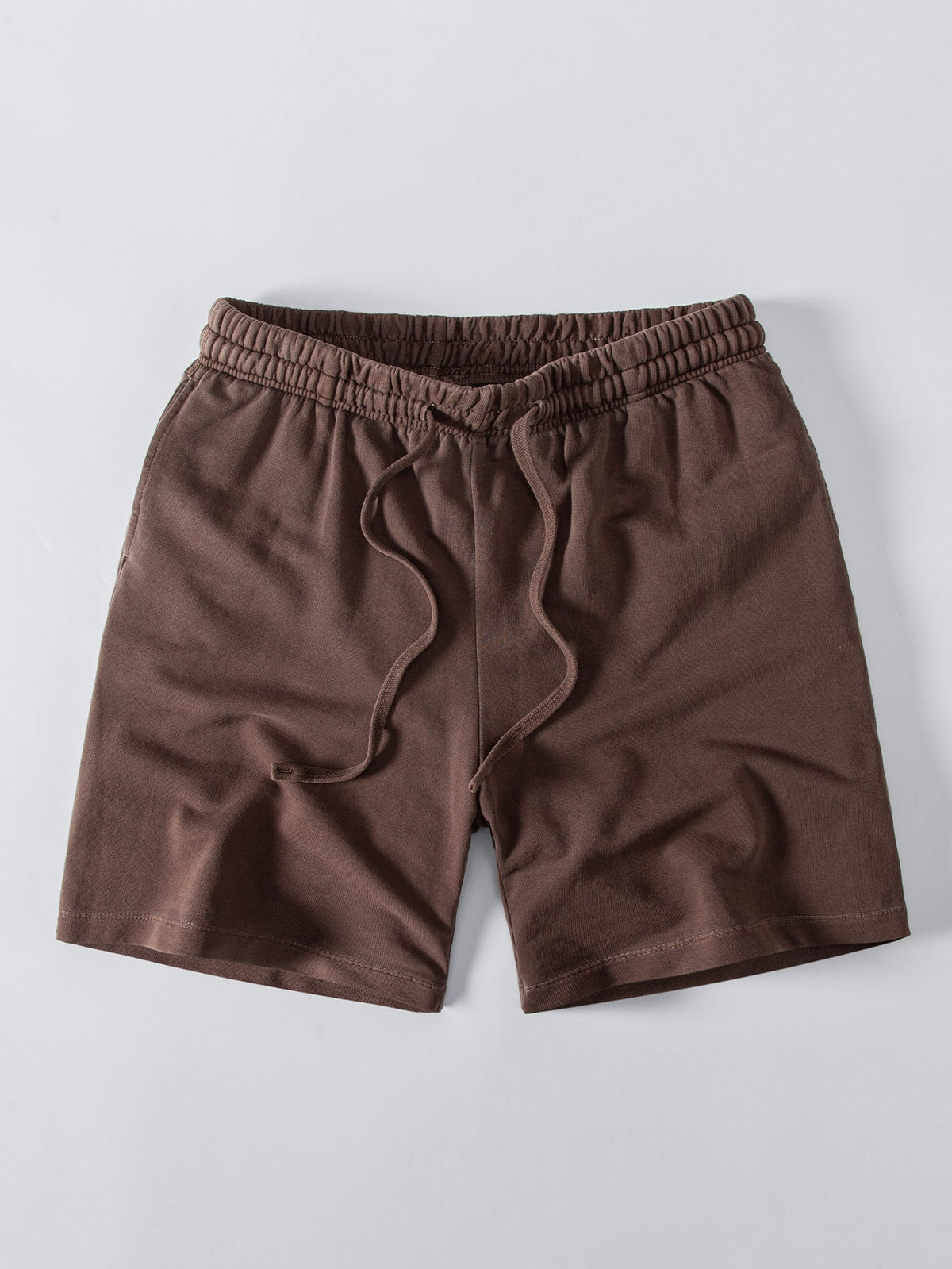 Camiseta Pesada com Ombro Caído e Efeito Lavado & Shorts com Cordão e Efeito Desgastado Lavado