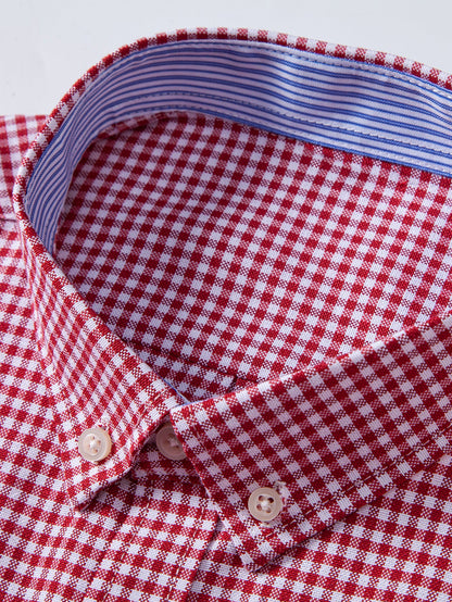 Camisa xadrez listrada contrastante com botões