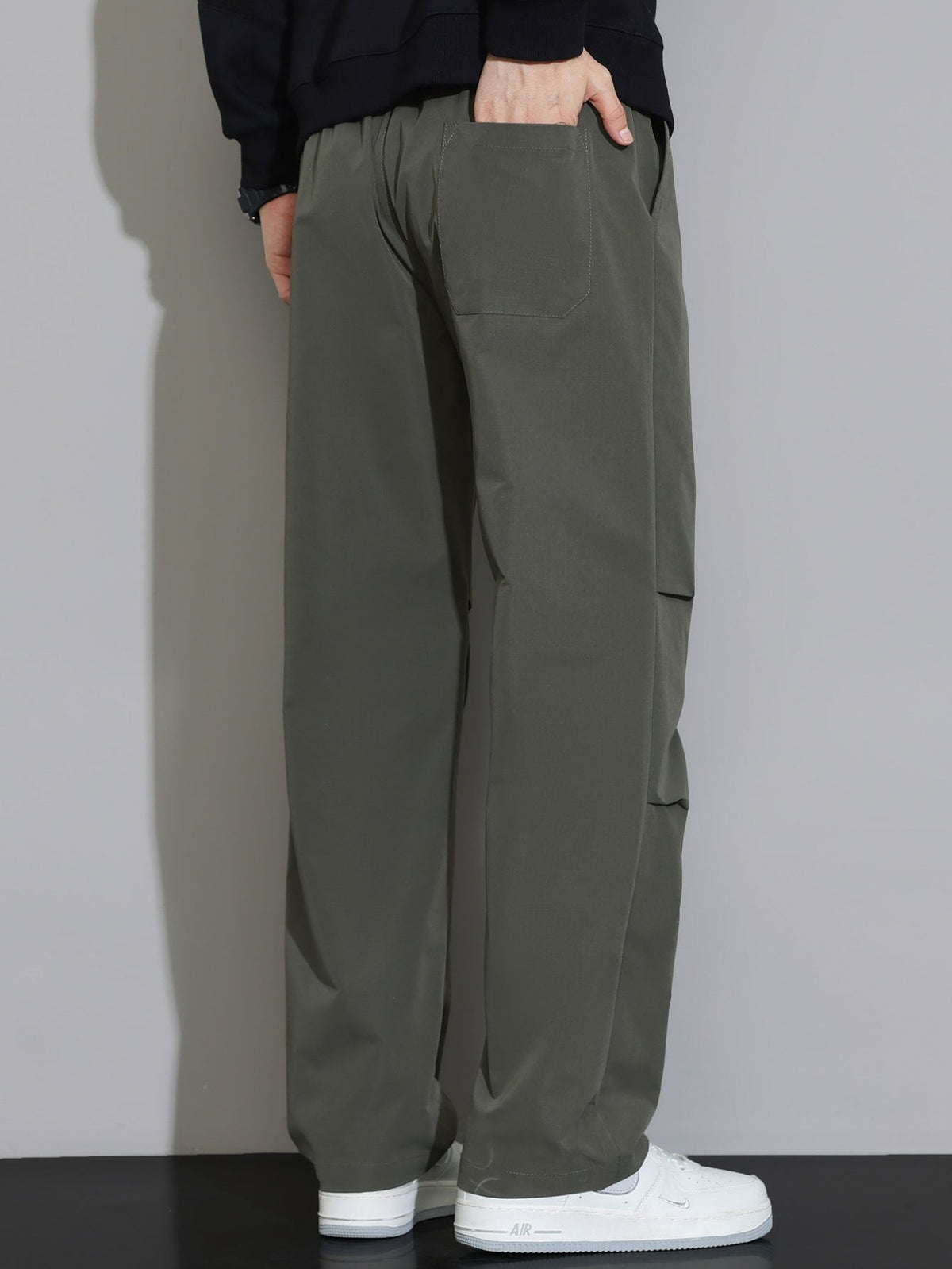Calça de Perna Reta com Cordão