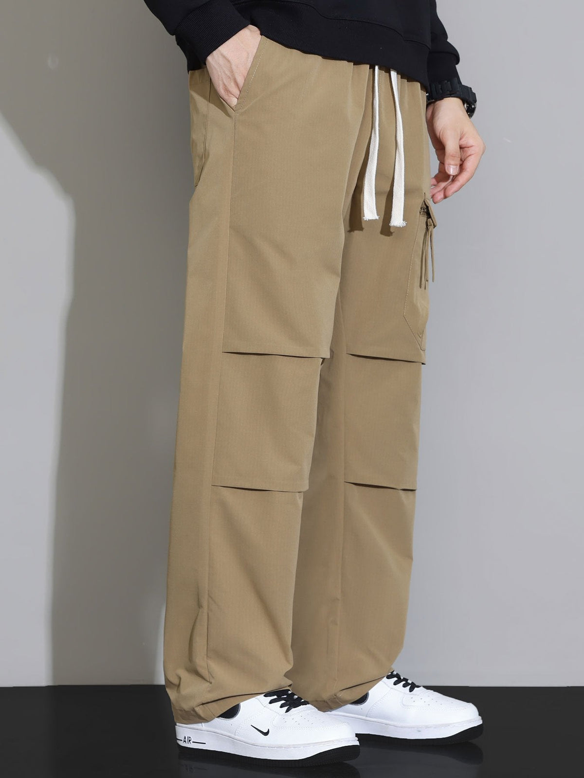Calça de Perna Reta com Cordão