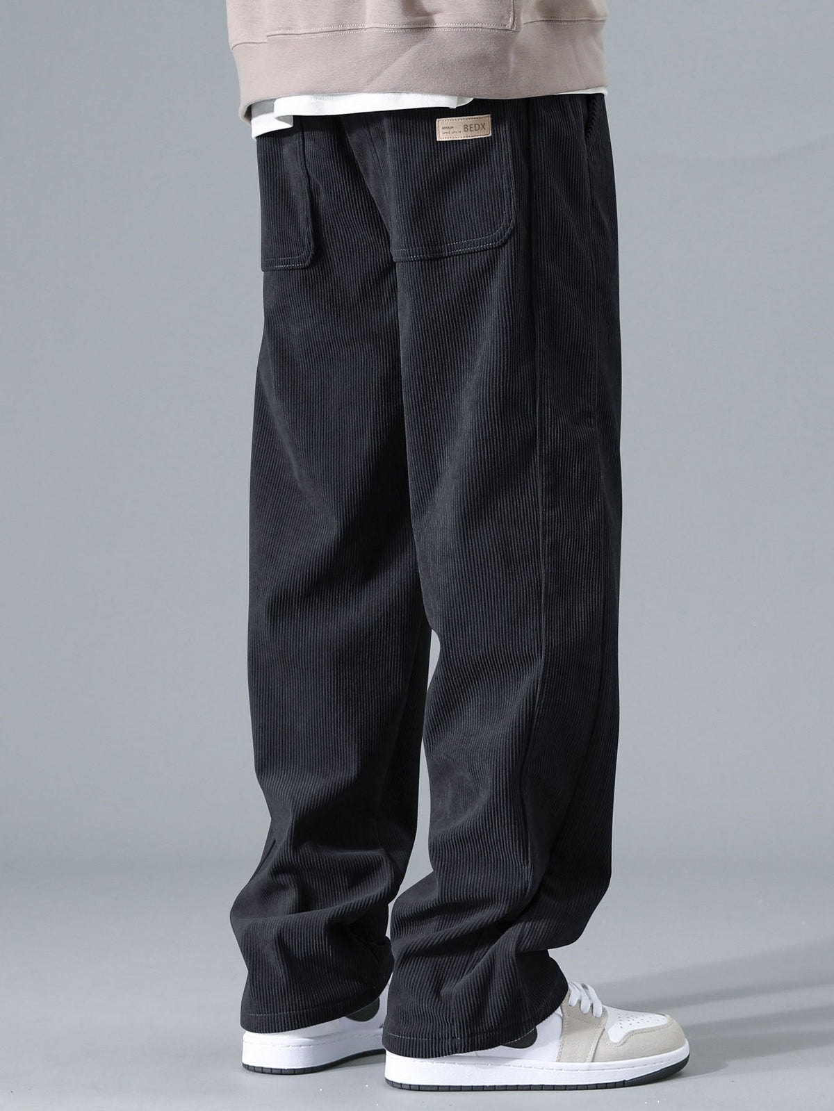 Calça de Veludo Cotelê de Perna Reta