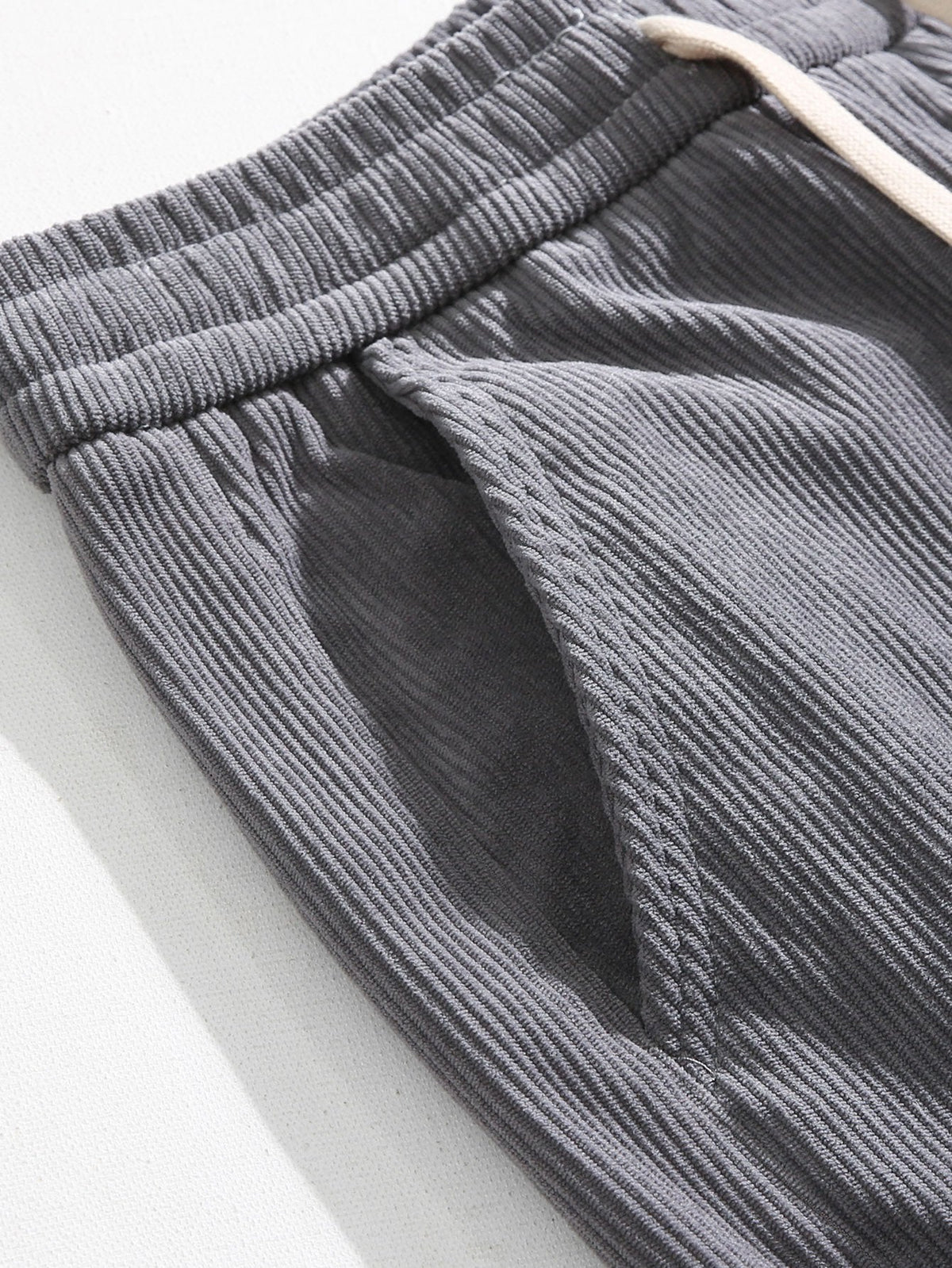 Calça de Veludo Cotelê de Perna Reta